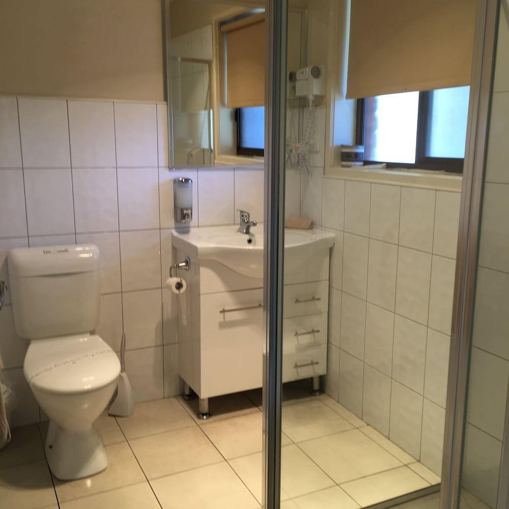 Melton Motor Inn And Apartments Екстериор снимка