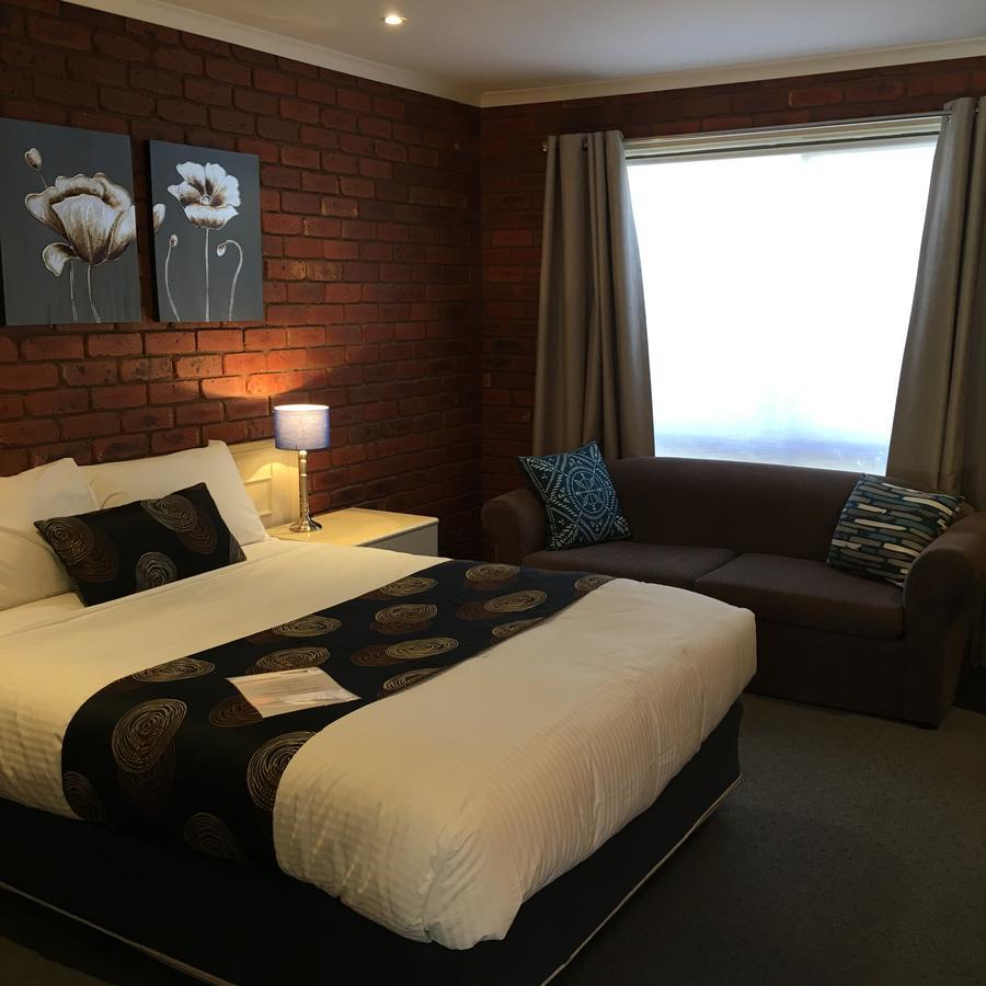 Melton Motor Inn And Apartments Екстериор снимка