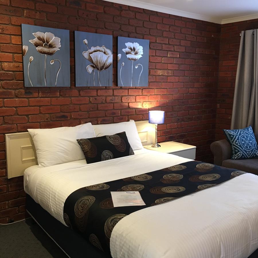 Melton Motor Inn And Apartments Екстериор снимка