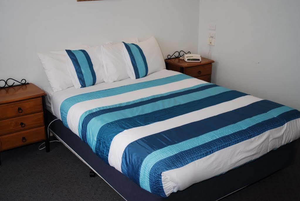 Melton Motor Inn And Apartments Екстериор снимка